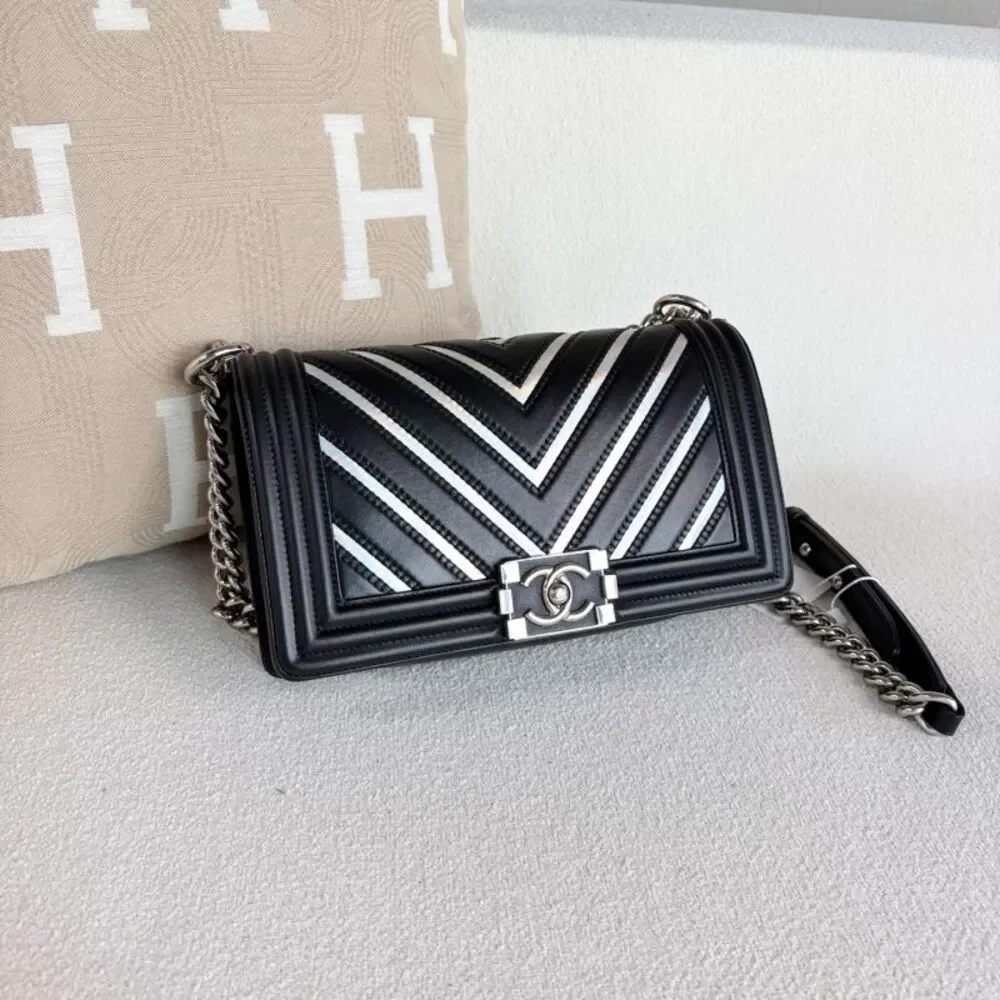 Chanel Women Pre-Loved Bag Very Good Condition
